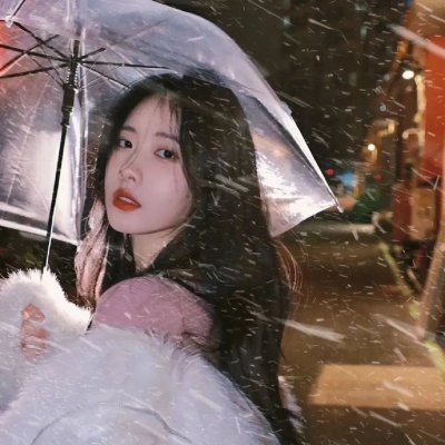 爱唱歌的大学生女生季